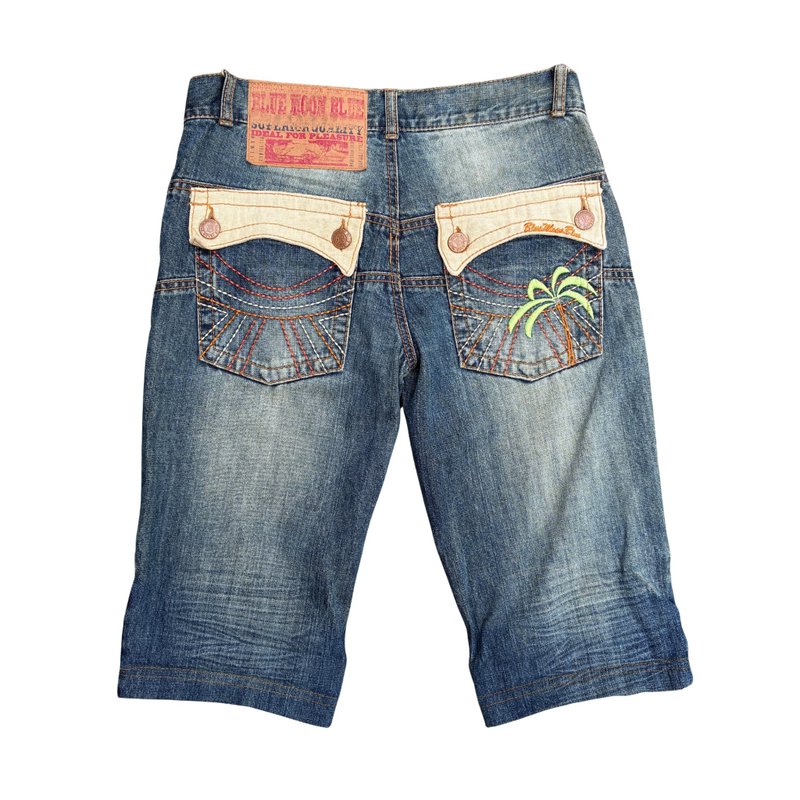 Vintage blue moon Blue  Beach Sunset Embroidered  Denim Shorts - 男短褲/工作短褲 - 棉．麻 藍色