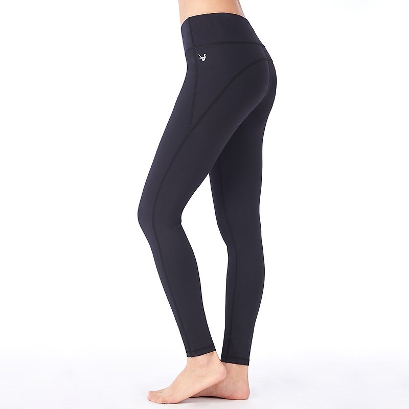 【MACACA】-2 Hip Bone Fixation Cropped Pants-ASE7811 Black - Women's Sportswear Bottoms - Nylon Black