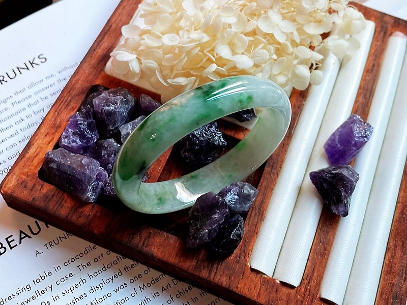 Natural Emerald A Burmese Jade Bingyang Green Floating Flower Jade Bracelet Royal Concubine Bracelet - Bracelets - Jade Green