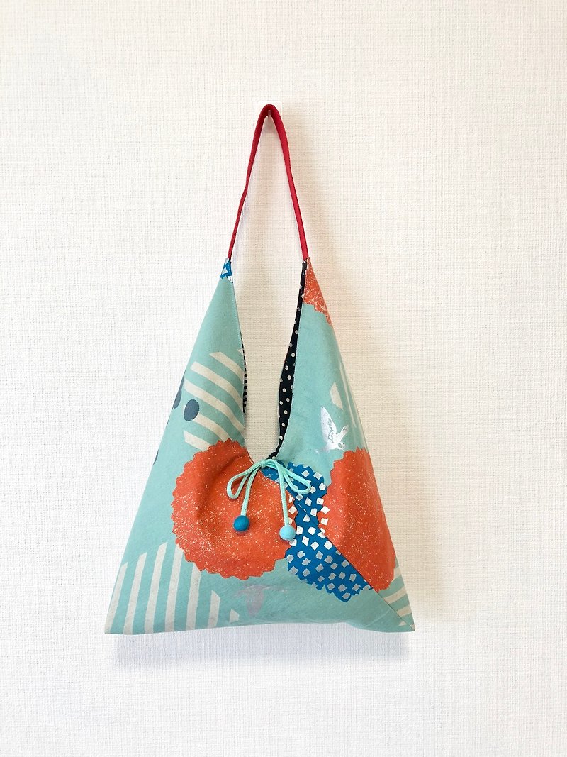 Japanese-style 侧-shaped side backpack / double-sided imported cloth / large size / orange big round + black dot - Messenger Bags & Sling Bags - Cotton & Hemp Blue