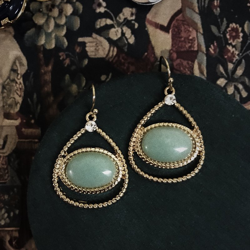Antique earrings | Lake water green imitation Gemstone gold drop | CBA026 - ต่างหู - วัสดุอื่นๆ สีเขียว
