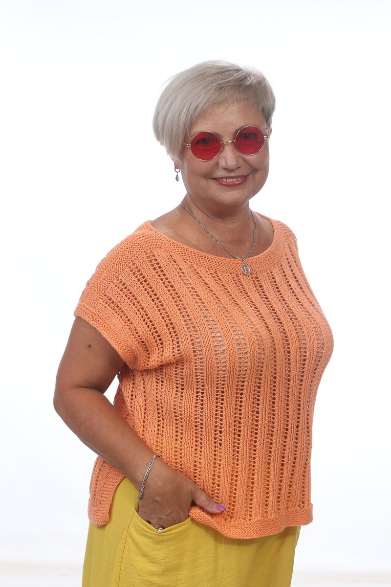 Orange hand-knitted women's top made of cotton with lurex - เสื้อผู้หญิง - ผ้าฝ้าย/ผ้าลินิน สีส้ม