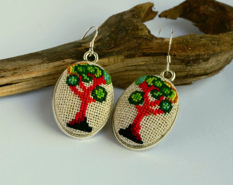 Green tree embroidered earrings, Cross stitch nature fabric jewelry - ต่างหู - งานปัก สีเขียว