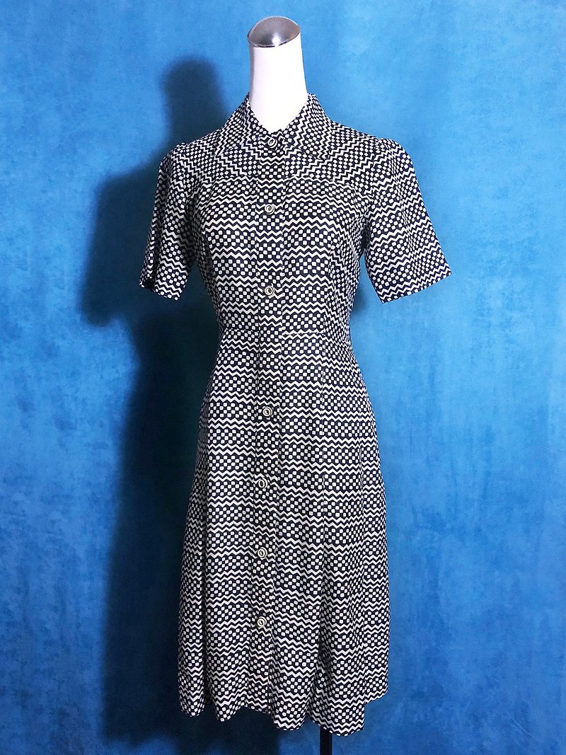 Totem short-sleeved vintage dress / brought back to VINTAGE abroad - One Piece Dresses - Polyester Blue