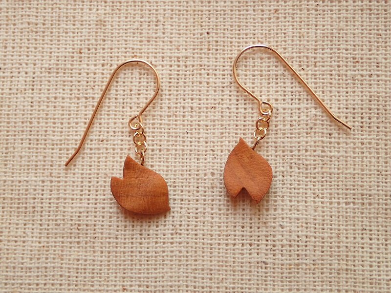 sakura earrings  - Earrings & Clip-ons - Wood Brown