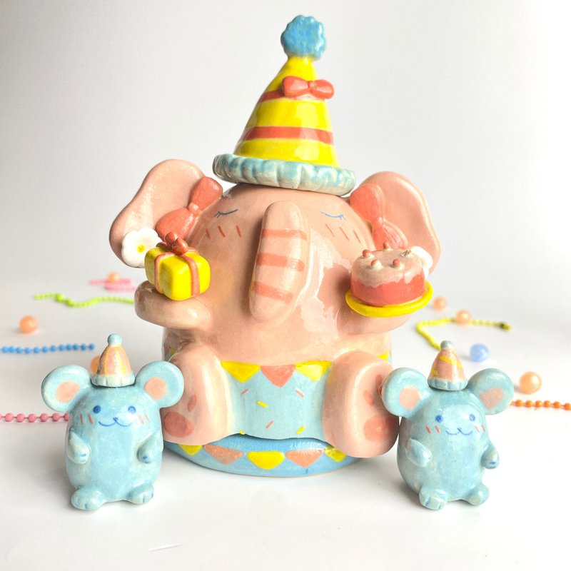 Handmade ceramic cute Ganesha special gift - เซรามิก - ดินเผา หลากหลายสี