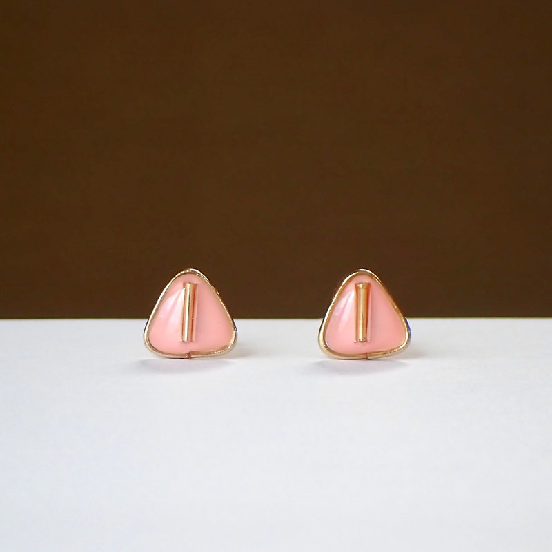 Love (piercing or Clip-On) - Earrings & Clip-ons - Resin Pink