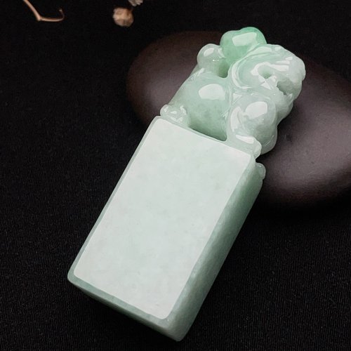 瓔珞珠寶盒 E.L.Jewelry Box 開運印章冰糯綠飄花翡翠貔貅印章 | 天然緬甸玉翡翠A貨