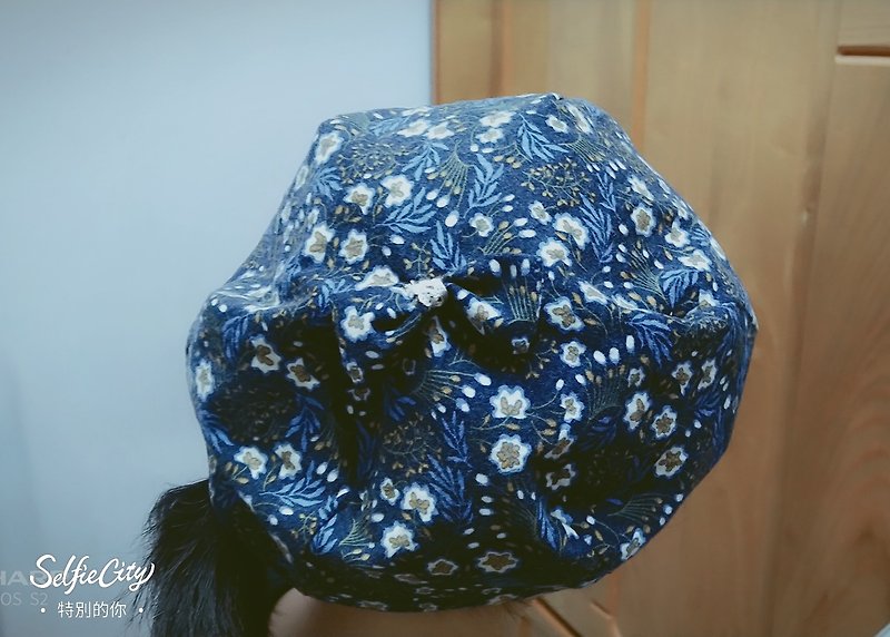 Dark blue amoeba flower pattern beret - Hats & Caps - Cotton & Hemp Blue