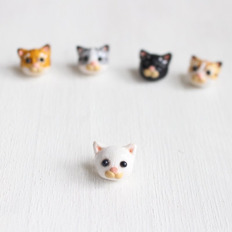 White Cat stud earrings / clip on earrings - Earrings & Clip-ons - Pottery White