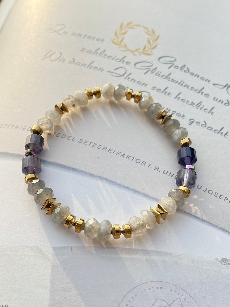 Bluestone, Labradorite. Original bracelet. - Bracelets - Jade 