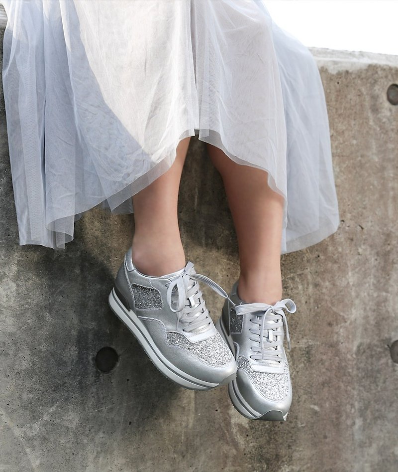 Size-[Gorgeous Casual] Glitter Cowhide Inner Heightening Platform Shoes_Shining Silver - รองเท้าลำลองผู้หญิง - หนังแท้ สีเงิน