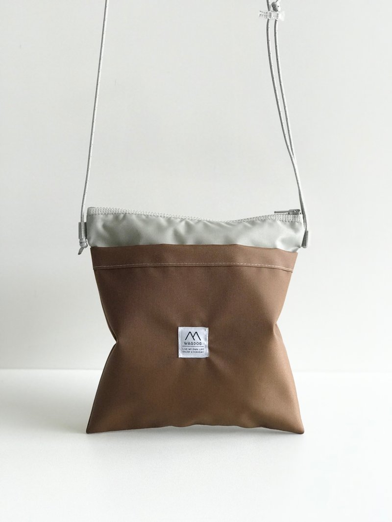 CAMEL × LIGHT GREY / 軽量ナイロン / サコッシュ ショルダーバッグ - 側背包/斜背包 - 尼龍 咖啡色