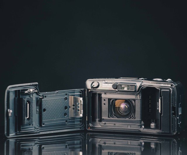 Olympus OZ105Z フィルムカメラ Olympus】 OZ Classy 105 可愛く洗練されたフィルムカメラ