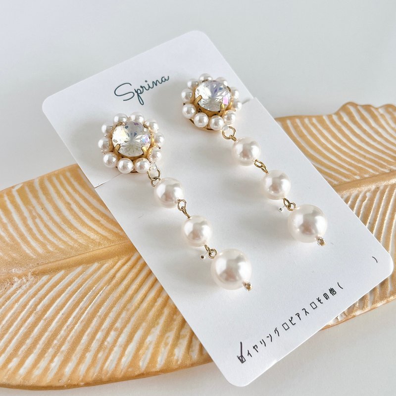 Flower motif glass stones and three strands of pearls - white (gold base) - Earrings & Clip-ons - Glass White