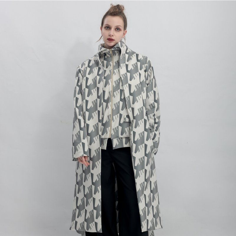 INF 假兩件設計長版印花鋪棉外套 / 寂靜灰 - 女大衣/外套 - 聚酯纖維 銀色