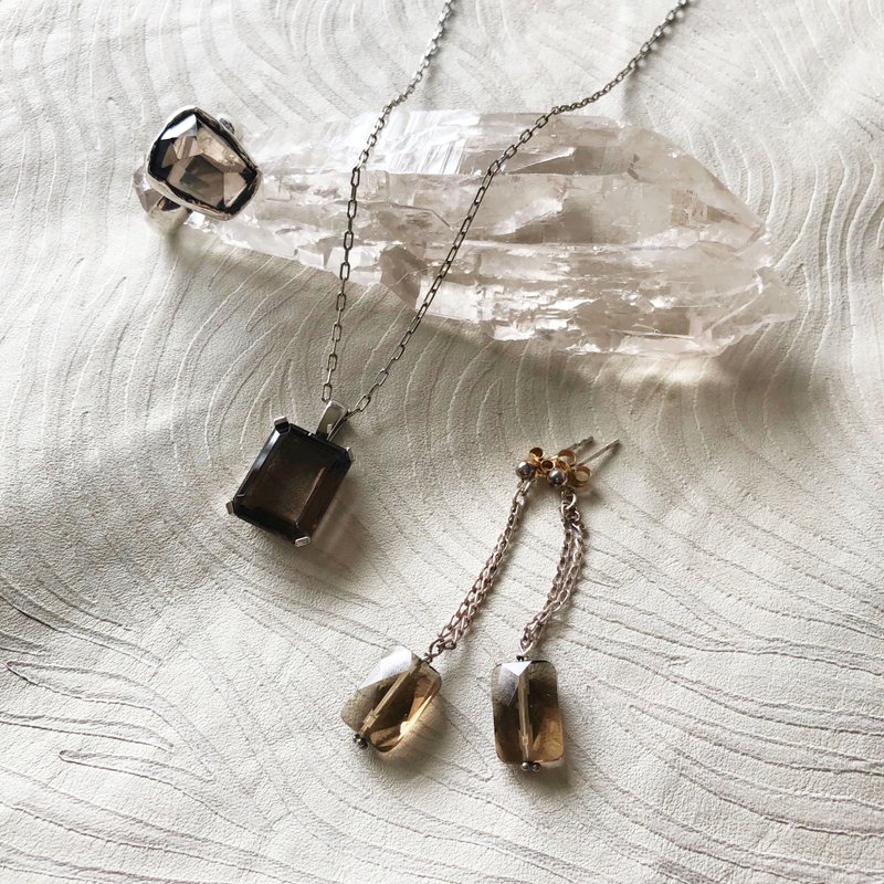 ペンダントトップ　スモーキクォーツ〈Smoky quartz〉★ネイチャーシリーズ - 項鍊 - 其他金屬 卡其色
