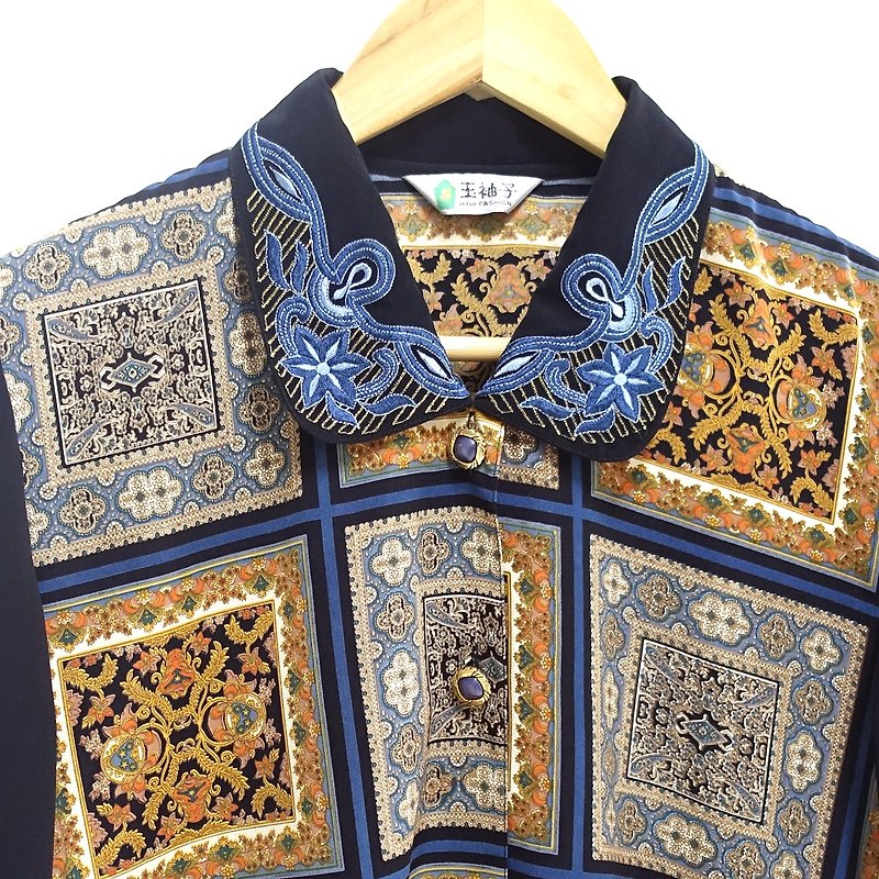 │Slowly│ Embroidered gemstones - vintage shirts │vintage. Retro. Literature - Women's Shirts - Polyester Multicolor