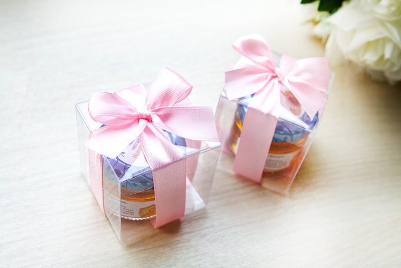 甜蜜蜜-透明盒裝-瑞士進口hero蜂蜜小禮盒(粉色緞帶) 工商禮品 - 蜂蜜/黑糖 - 新鮮食材 粉紅色