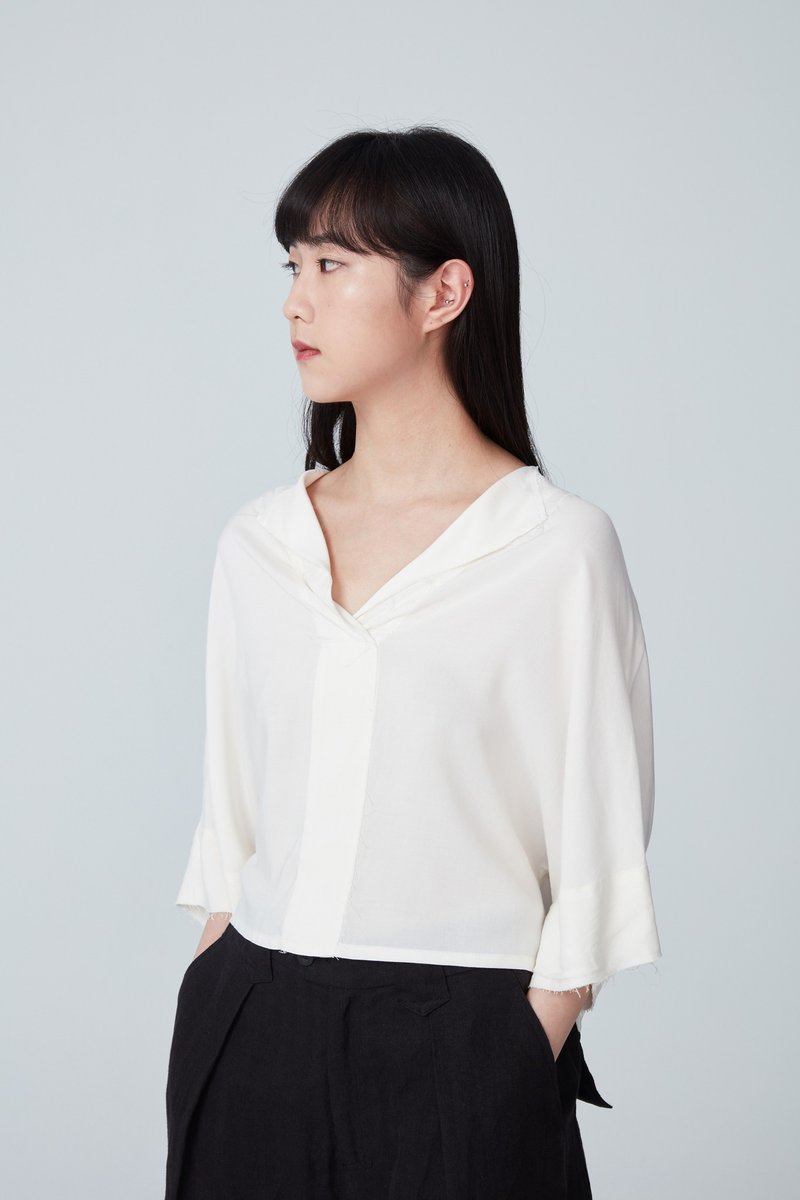 翻領短版上衣 - 女上衣/長袖上衣 - 棉．麻 白色