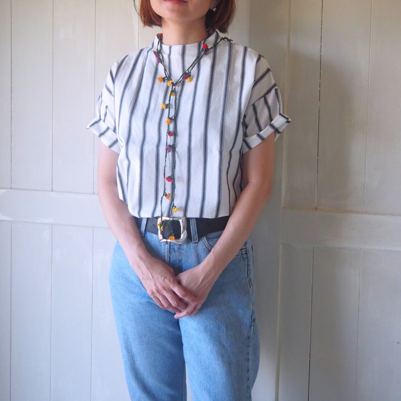 stripe office Tshirt white - 女襯衫 - 棉．麻 白色