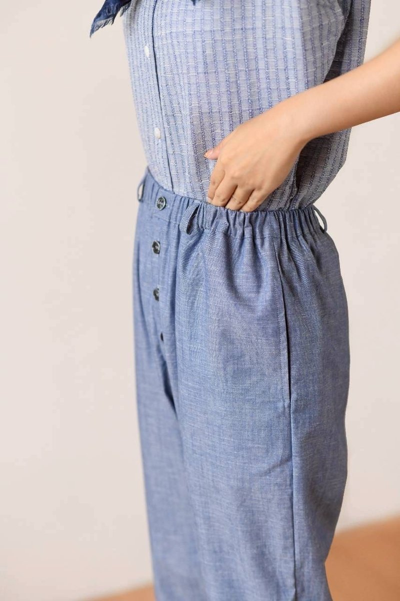 Slim pants with buttons - 女長褲 - 其他材質 