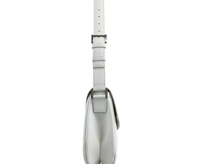 日本直送 名牌中古包 】BURBERRY バーバリー ショルダーバッグ
