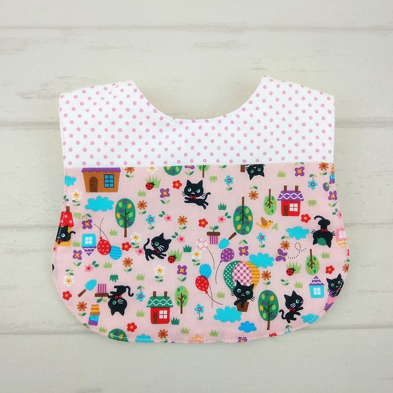 Jumping little black cat. Bib (name can be embroidered) - Bibs - Cotton & Hemp Pink