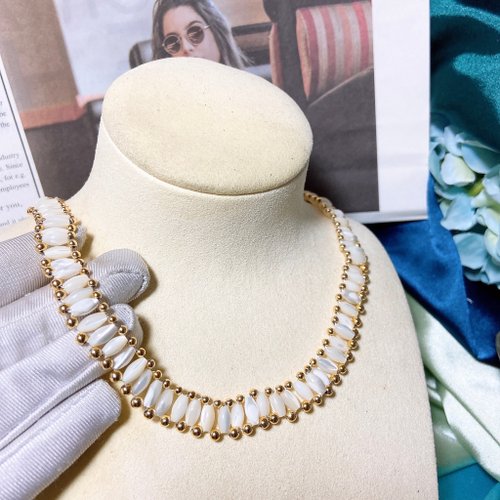 挪亞方舟古董飾品 Vintage Jewelry 【西洋古董飾品】天然珍珠母貝 光澤排串皇后 優雅氣質 項鍊 禮物