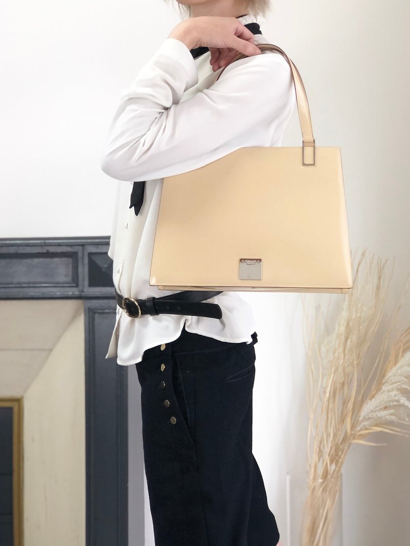 【 日本直送　名牌中古包 】 CELINE セリーヌ ショルダーバッグ ベージュ ロゴ モチーフ レザー 2way vintage ヴィンテージ nb66wk - 側背包/斜背包 - 真皮 咖啡色