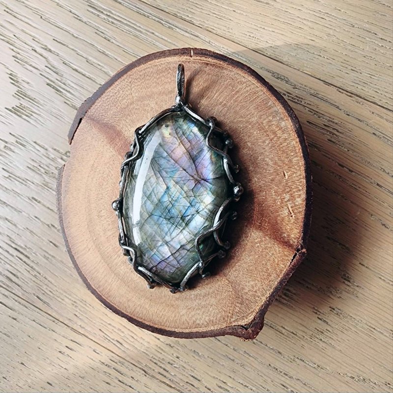 [Handmade by Qu Shuichen] Silver Labradorite Sterling Silver Pendant - Necklaces - Gemstone Silver