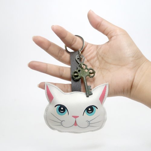 pipo89-dogs-cats 【雙11折扣】White cat keychain, gift for animal lovers add charm to your bag.