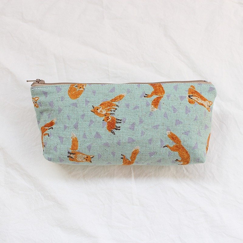 Japanese-style retro fox pencil case (in) / storage bag pencil case cosmetic bag - Pencil Cases - Cotton & Hemp 