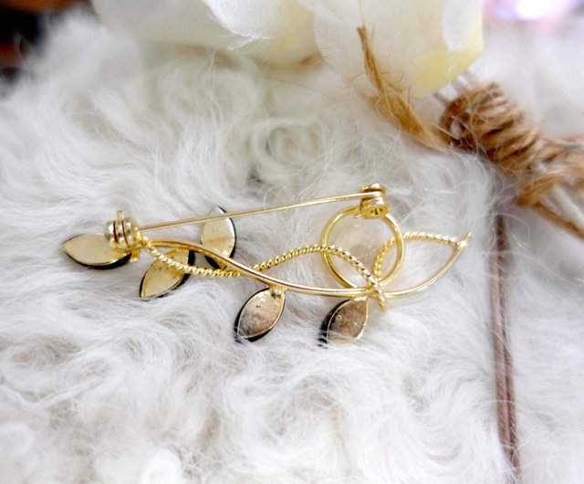 日本のアンティークゴールドリーフ黒曜石宝石ハートピンブローチピン