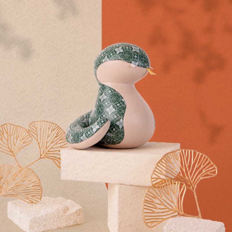 Snake Nick (May Prosperity Blossom) - Bookend - ของวางตกแต่ง - หนังเทียม หลากหลายสี