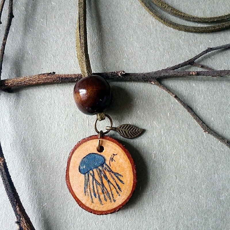 Hand-painted necklace / pendant (blue jellyfish) - Necklaces - Wood Multicolor