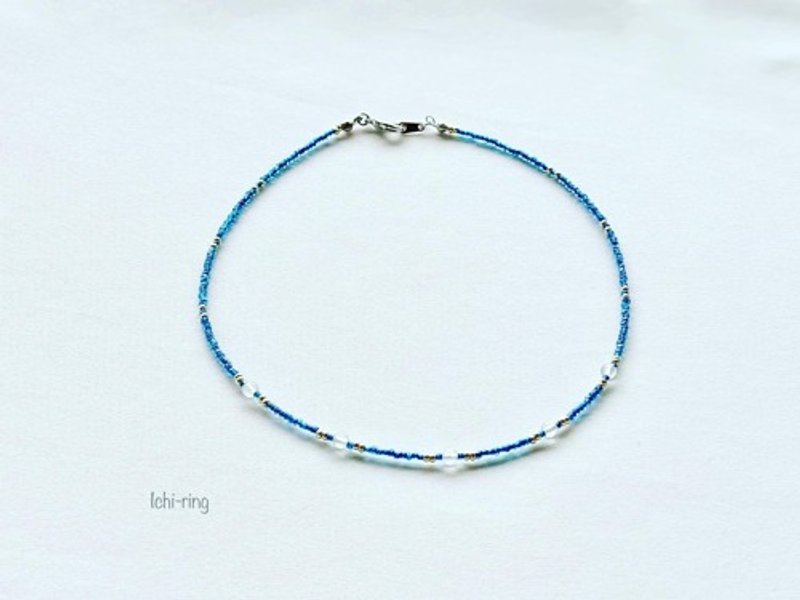 Small aquamarine and azure beads short necklace marine blue - สร้อยคอทรง Collar - เครื่องเพชรพลอย สีน้ำเงิน