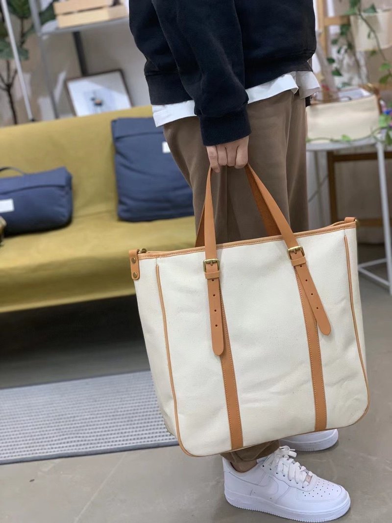 Portable messenger canvas bag + vegetable tanned cowhide / tote bag / handbag / Tote / four colors optional - กระเป๋าถือ - หนังแท้ สีกากี