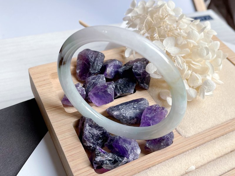 Natural Burmese A-cargo jadeite sprinkled gold with wealth characteristic bracelet beauty bracelet jade bracelet - สร้อยข้อมือ - หยก ขาว
