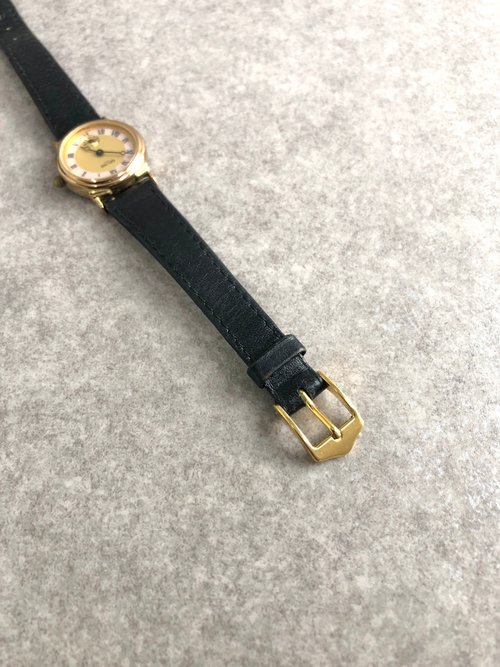 CELINE ブラック ヴィンテージ　腕時計 日本直送 名牌中古包 】CELINE セリーヌ 腕時計 ブラック