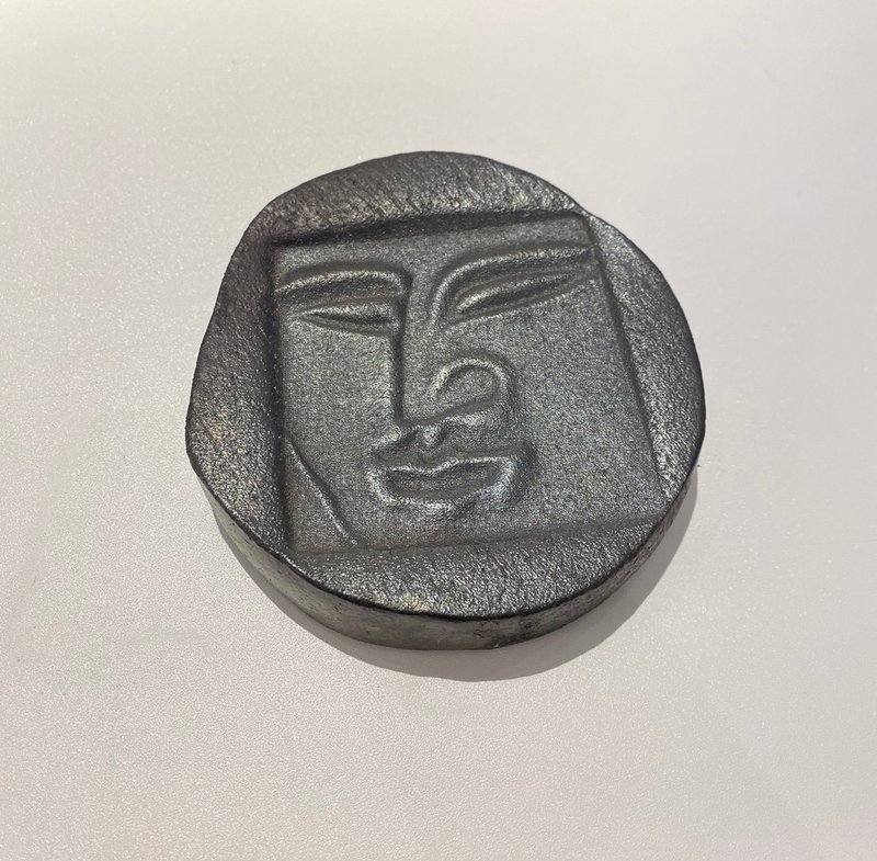 藝術家張燕鳳雕塑作品 - 苗栗南庄燕子陶 - 人臉陶板 - 擺飾/家飾品 - 陶 咖啡色