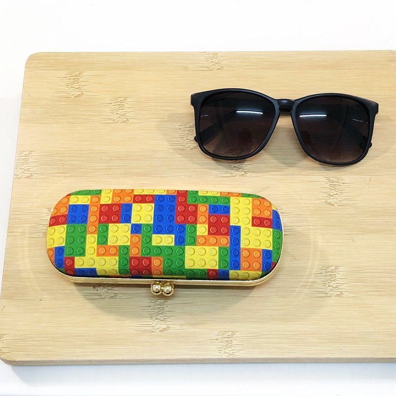 Childlike building blocks/hard shell glasses case. Mouth gold box. Korean printed cotton cloth - กล่องแว่น - ผ้าฝ้าย/ผ้าลินิน สีส้ม