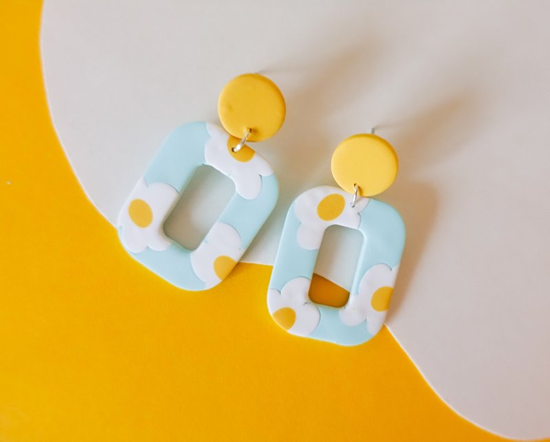 Spring Series - Blue and White Pattern (Square) Handmade Soft Pottery Earrings/Changeable Clips - ต่างหู - ดินเผา หลากหลายสี