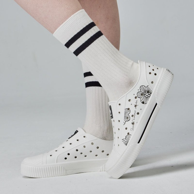 moz スウェーデン ヘラジカ バイカラービスケットサンダル（美しさは内面から）-シューズチャーム付き - レインシューズ・ブーツ - 防水素材 ホワイト