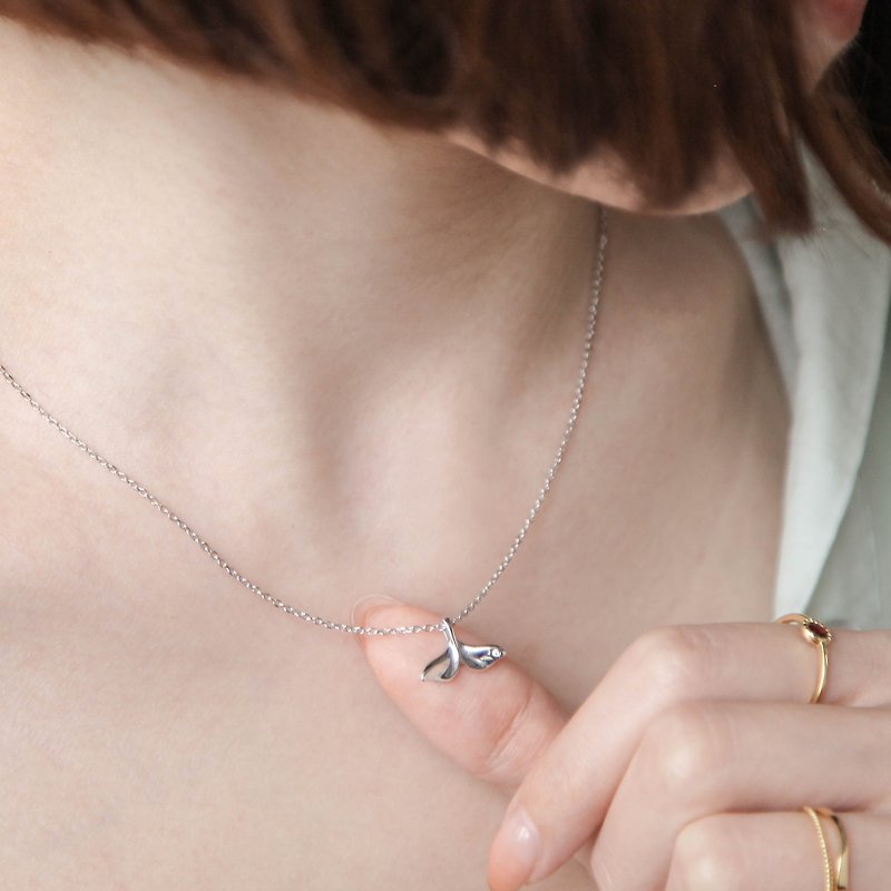 [Recommended jewelry for early summer] Whale tail sterling silver chain | Designer selection | Featured styles. Lucky - Necklaces - Sterling Silver 