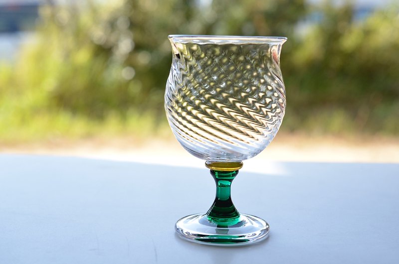 Mold wineglass