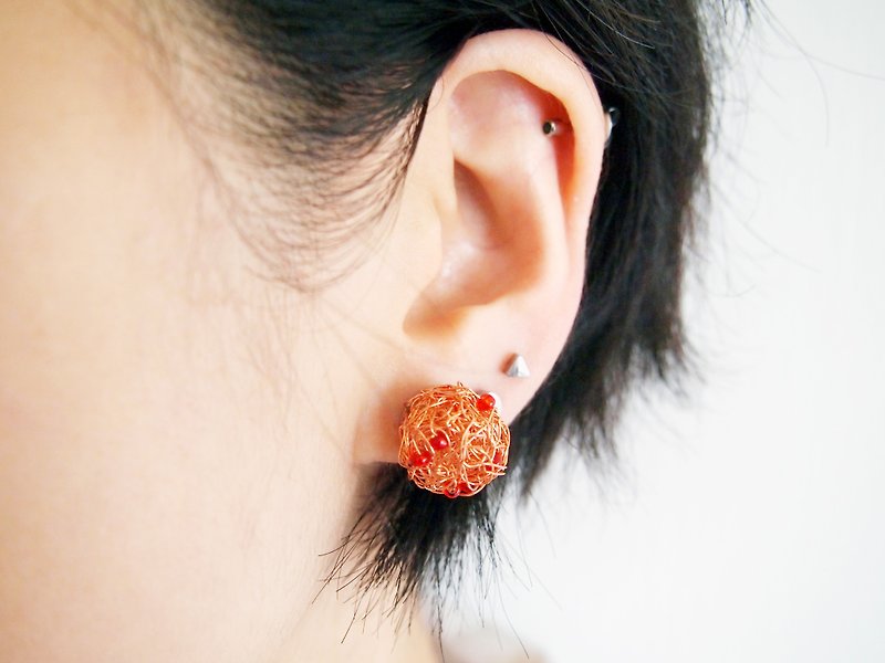 型格火紅色銅線配紅色珠圓妙耳環ME016 - 耳環/耳夾 - 其他金屬 紅色