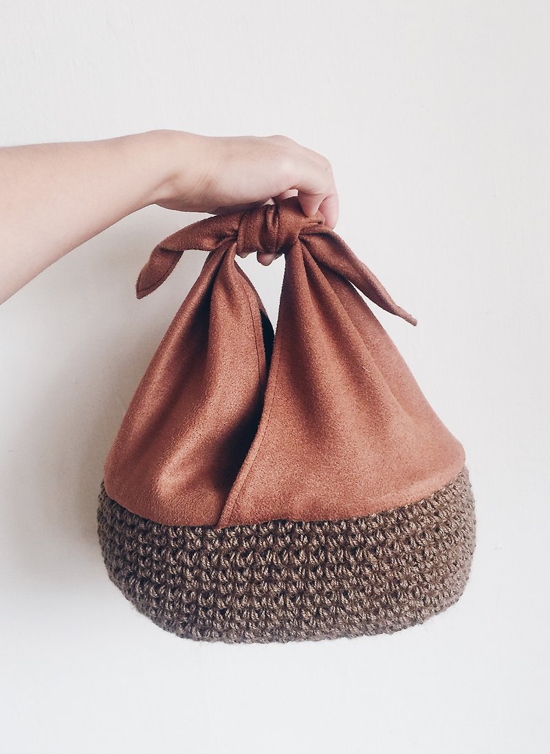 Chestnut woven towel bag - Handbags & Totes - Cotton & Hemp 