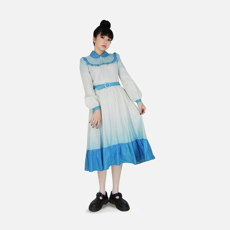 A‧PRANK: DOLLY :: VINTAGE retro with light blue gradient super beautiful delicate lace collar shape European vintage dress (with belt) - One Piece Dresses - Cotton & Hemp 