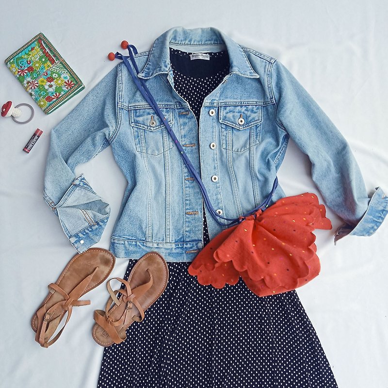 Red embroidery polka dot Flower shape hand bag / shoulder bag - Handbags & Totes - Cotton & Hemp Red